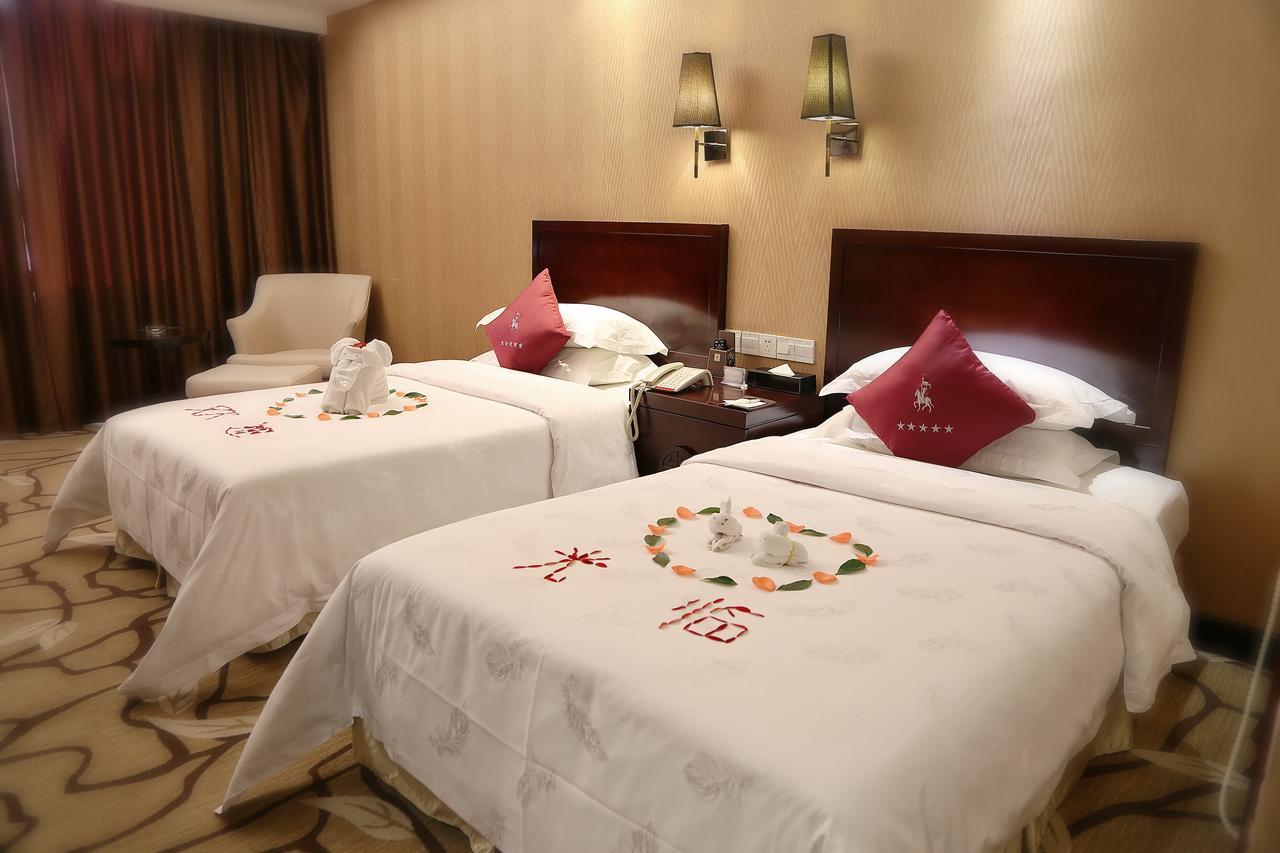 Royal Century Hotel Shenzhen Exterior photo